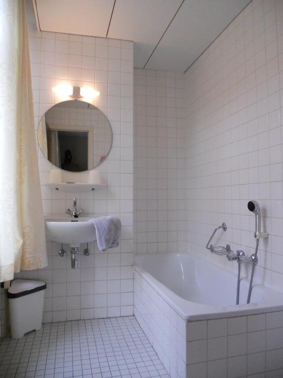 Hotel Ten Putte Gistel Habitación foto